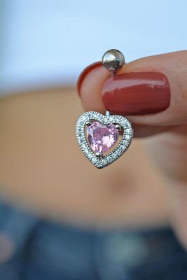 Kalp Model Pembe Taşlı Çelik Göbek Piercing ürün fotoğrafı