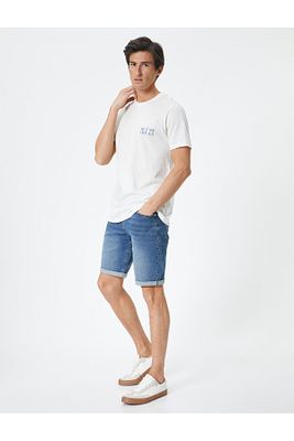 Kot Şort Slim Fit Düğmeli Cepli Katlı Paça Detaylı ürün fotoğrafı