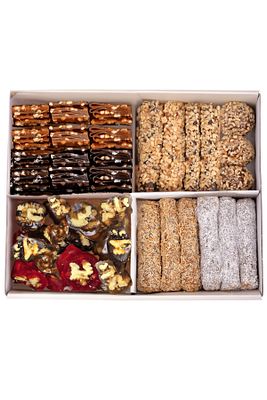 Gümüşhane Kaçkar Paketi 1000 gram (KELEBEK CEVİZLİ SUCUK-CEVİZLİ PESTİL-PESTİL TATLILARI) ürün fotoğrafı
