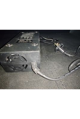 Elektrikli Scooter Şarj Aleti Hızlı 48v5 Amper 012 Uyumlu ürün fotoğrafı