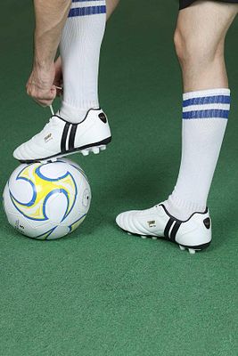 13256 Beyaz Çim Halı Saha Kramponu Futbol Ayakkabısı ürün fotoğrafı