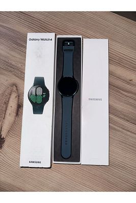 WATCH 4 44MM SİYAH RENK A GRADE ADINIZA FATURALI ürün fotoğrafı