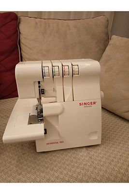 Singer 14 Sh 654 4 Iplik Overlok Makinesi ürün fotoğrafı