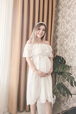 Carmen Yaka Fırfır Elbise ürün fotoğrafı