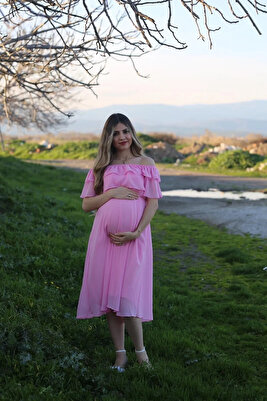 Kadın Pembe Carmen Yaka Fırfır Elbise ürün fotoğrafı
