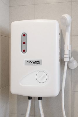 Termoplus Elektrikli Şofben 7000w Termostatlı Mutfak Banyo Şofbeni ürün fotoğrafı