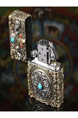 Lüx Hediyelik Özel Tasarım Dekoratif İşlemeli Full Çelik - Çakmak - Benzinli - Ahşap Kutulu ürün fotoğrafı