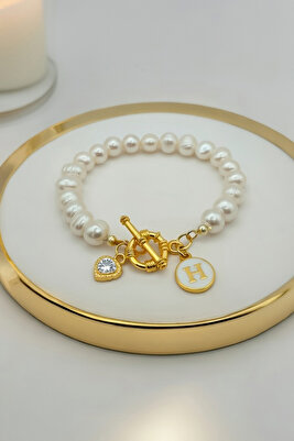 Gerçek İnci Bileklik - Harfli ve Kalp Charmlı Doğal Tatlı Su İncisi - Sevgililer Günü Hediyesi ürün fotoğrafı