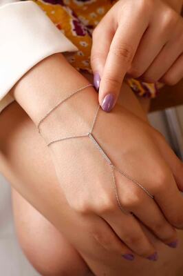 Zirkon Taşlı Çubuk Model 925 Ayar Gümüş Şahmeran ürün fotoğrafı