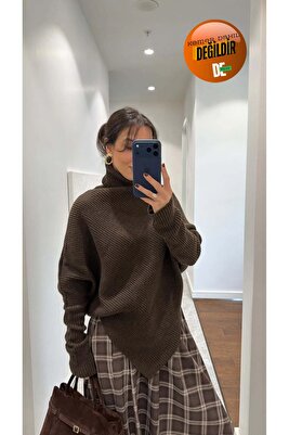 ASİMETRİK TRİKO KAZAK ürün fotoğrafı