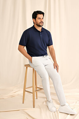 Erkek Çekmeyen Pamuklu Kumaş Slim Fit Dar Kesim Lacivert Kıvrılmaz Polo Yaka Tişört ürün fotoğrafı