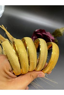 22 Ayar Altın Kaplama Dokulu 5'li 1.5 Cm Bilezik ürün fotoğrafı