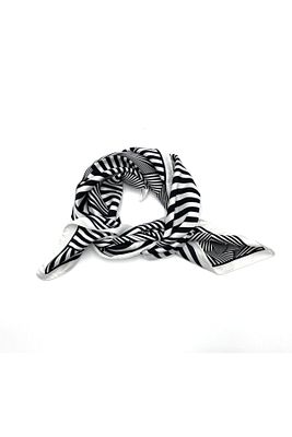 Hipnotik Desen Saten Bandana Fular ürün fotoğrafı