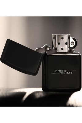 Kişiye Özel Isimli Siyah Metal Çakmak - 1 ürün fotoğrafı