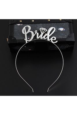 Bride Yazılı Metal Taç Gümüş Renkli Gri Renginde Bekarlığa Veda Partisi Konsepti Kaliteli Taç ürün fotoğrafı