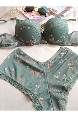 Kadın Dolgulu Destekli Çiçek Desenli Petrol Yeşili Boxer Tip Iç Çamaşır Takımı ürün fotoğrafı