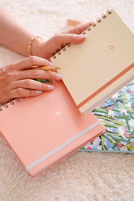15x15 Cm Kare 2'li Set Spiralli Çizgili Tarihsiz Not Defteri Gökkuşağı ürün fotoğrafı