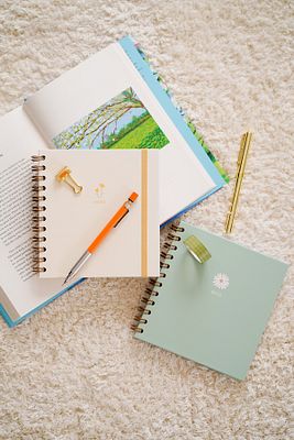 15x15 Cm Kare 2'li Set Spiralli Çizgili Tarihsiz Not Defteri Papatya ürün fotoğrafı