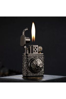 Döner Tabla Yeni Nesil Benzersiz Tasarım Lüks Gazlı Çakmak ürün fotoğrafı
