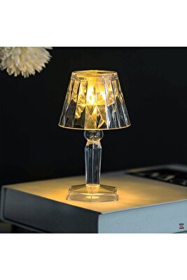 Küçük Boy Kristal Elmas Led Masa Lambası Pilli Projeksiyon Mini Şeffaf Abajur 12 Cm ürün fotoğrafı