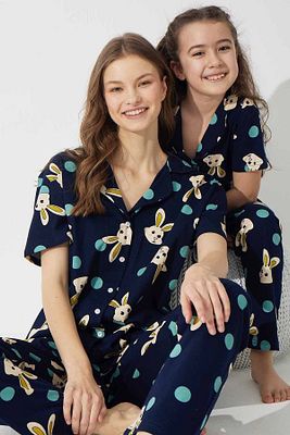 Lacivert Tavşan Desenli Pamuklu Düğmeli Örme Pijama Takım ürün fotoğrafı