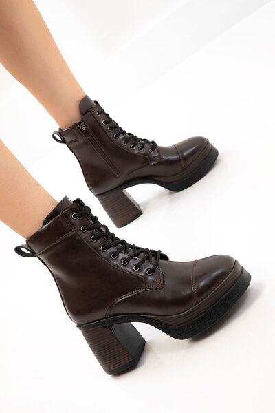 Brown Women's Boots & Booties 19756