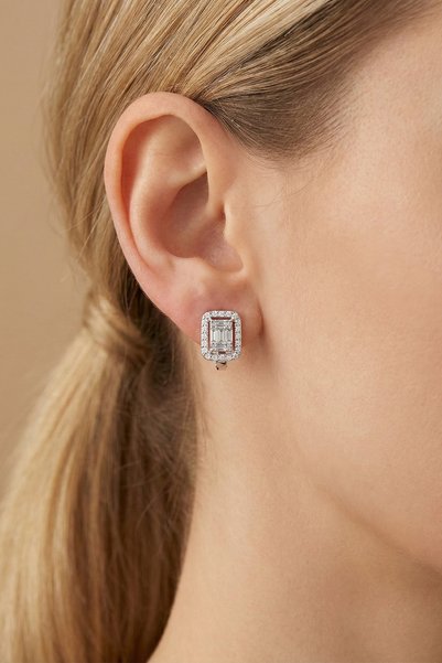Silver Rhodium Silver Baguette Stone Clip Earrings Sgtl10959Rodaj