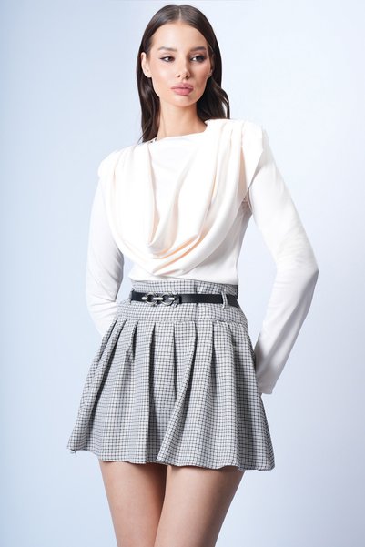 Women's Vanilla Crew Neck Shoulders Draped Fixed Shawl Detailed Knitted Blouse Alc-X15063