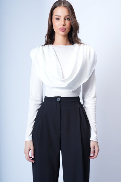 Women's Ecru Crew Neck Shoulders Draped Fixed Shawl Detailed Knitted Blouse Alc-X15063