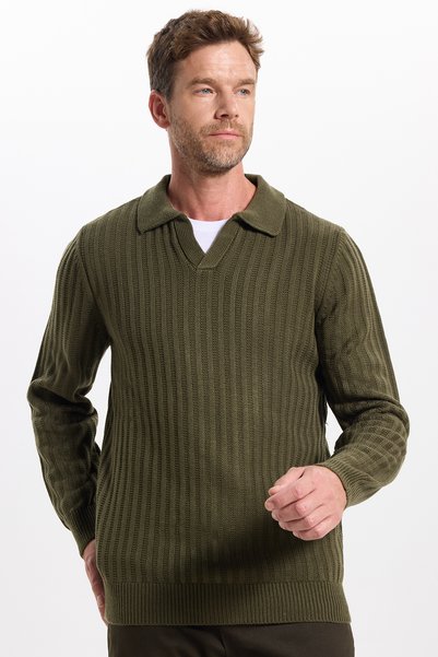 Men's Standard Fit Regular Cut Polo Collar Khaki Sweater