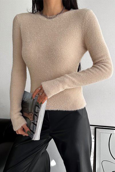 Women's Round Neck Standard Size Plush Knit Sweater