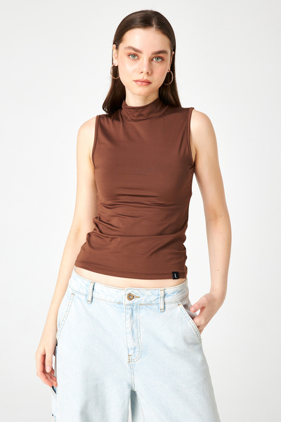 Women's Bitter Brown Sleeveless Soft Touch Basic Blouse