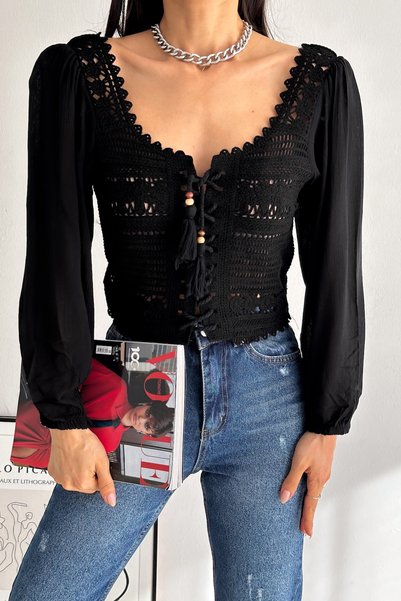 Women's Black Knit Short Blouse