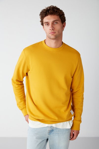 Travis Men's Soft Fabric Regular Fit Round Collar Saffron Yellow Sweatshirt