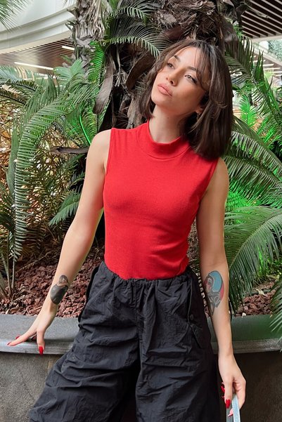 Women's Red Ribbed Camisole Sleeveless Blouse