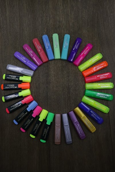 Stationery Club - 28 Piece Highlighter Set
