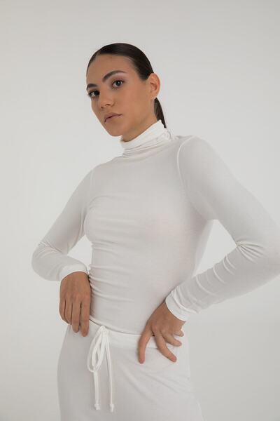 Ultra Soft Turtleneck Blouse Ecru
