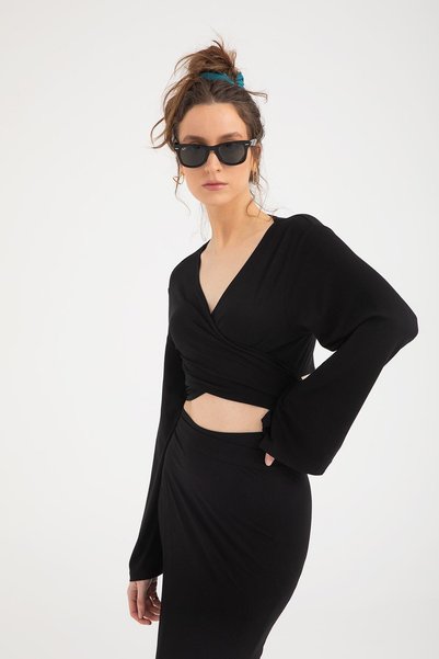 Ultra Soft Tie-Up Fly Sleeve Blouse Black