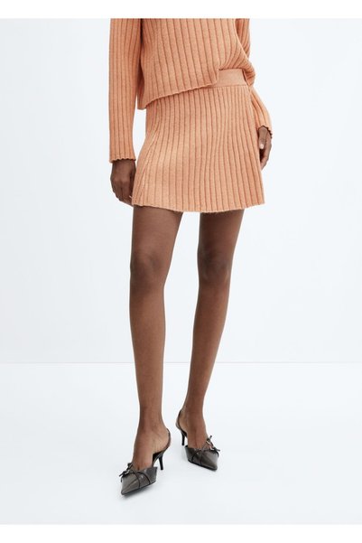 A-line Cut Ribbed Skirt