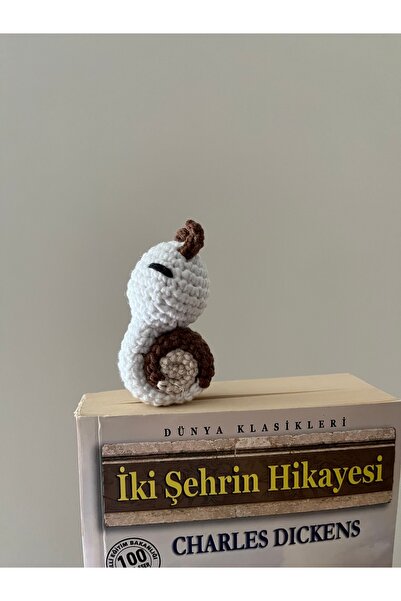 Сладок амигуруми плетен обележувач за книги во облик на полжав