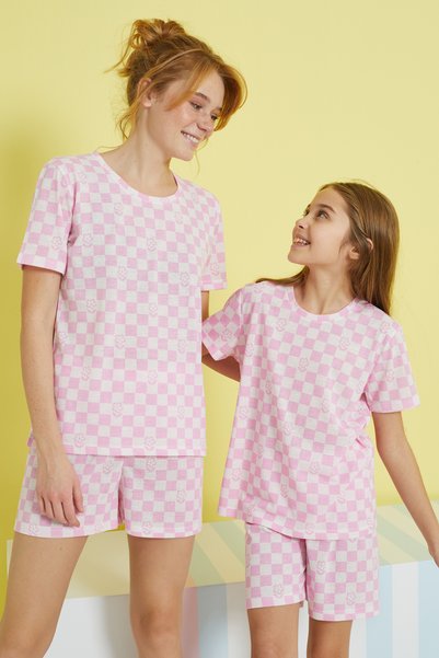 Pink Multicolor Knitted Shorts Set