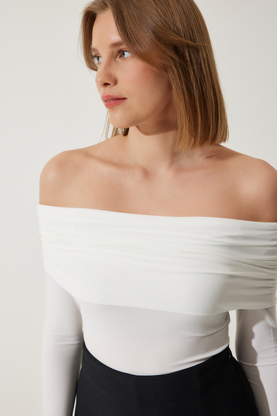 Women's White Off-Shoulder Gather Detailed Blouse FF00161