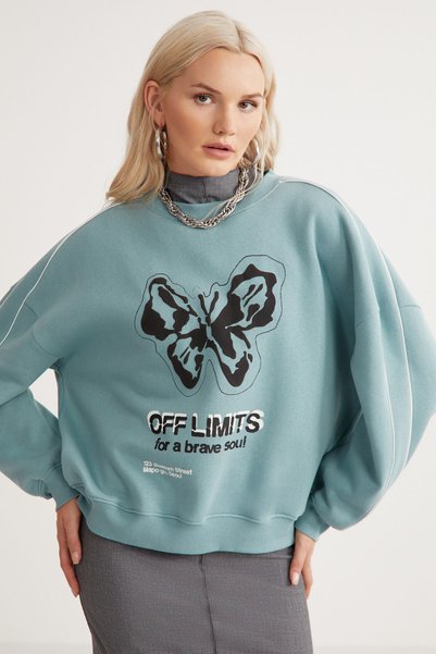 Raketı Women's Soft Fleece Crew Neck Sweatshirt with Piping and Piece Print in Relaxed Green