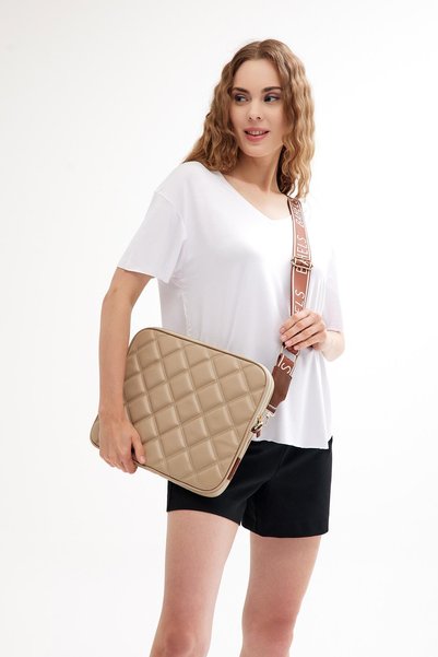 MacBook Air Pro 13 & 14 Inch Laptop - Beige Quilted Case