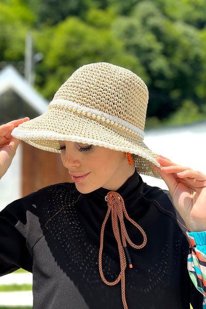 Hand knitted straw hat with pearls rş-103 beige