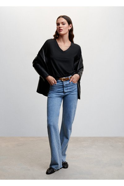 Black Women's T-Shirt37000007