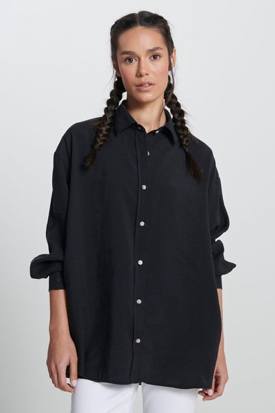 Loose Fit Relaxed Fit Black Shirt
