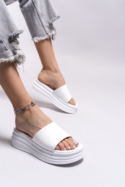 Loukerios Women's Slippers0012315 White