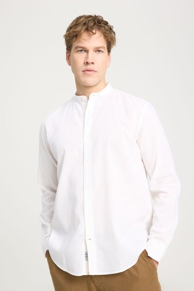Relaxed Fit Wide Cut High Collar White Shirt