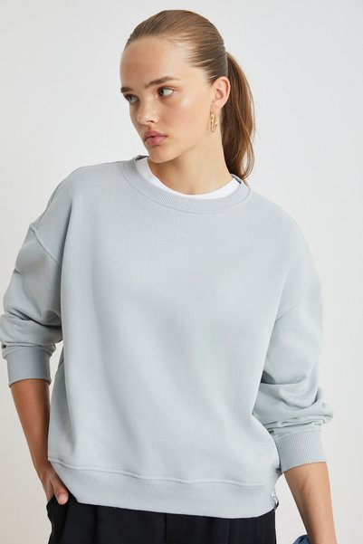 Maija Women's Basic Gray Sweatshirt with Raised Ornamental Label Detail and Crew Neck
